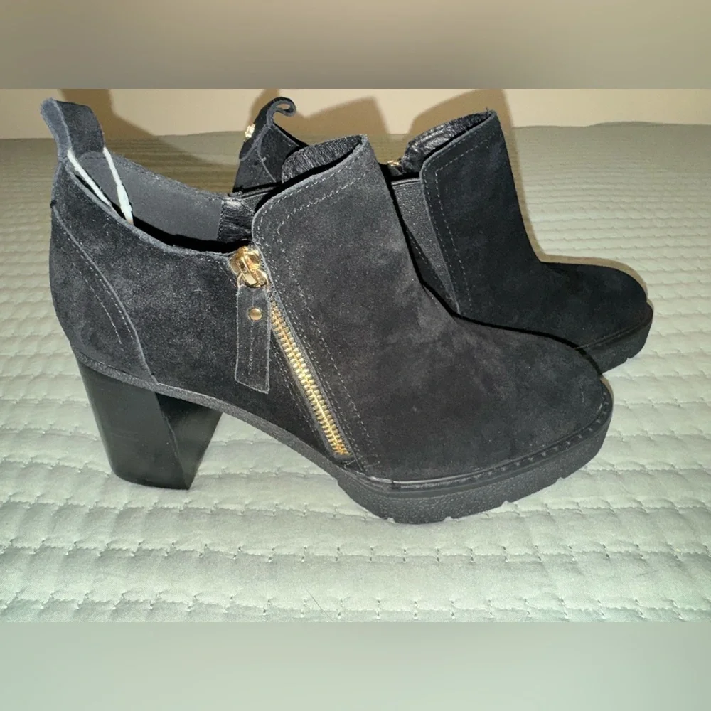 Carmela comfort flex black leather 3in heel ankle/boot Shoes size EU40/US 9 NWT